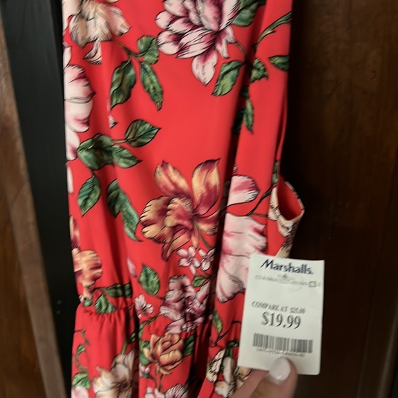 High low dress - Picture 3 of 3